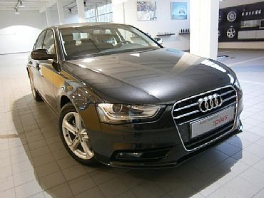 AUDI A4 2.0 143 cv TDI 4p Manual