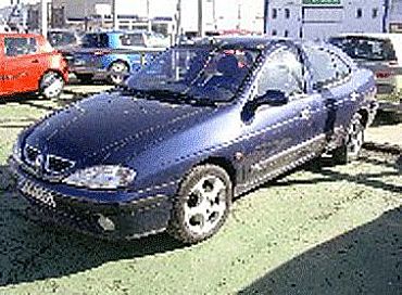 RENAULT MEGANE-CLASSIC 1.9 80 cv dTi Century 4p Manual