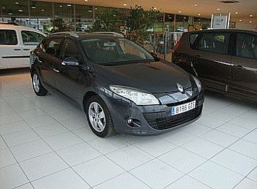 RENAULT MEGANE 1.5 105 cv S.T. dCi Dynamique 5p Manual