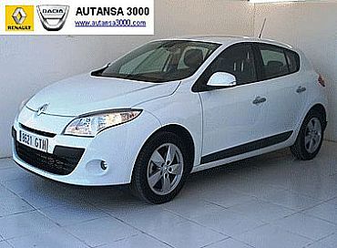 RENAULT MEGANE 1.5 105 cv dCi Dynamique 5p Manual