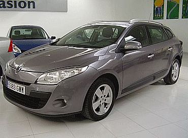 RENAULT MEGANE 1.5 105 cv ST dCi Dynamique 5p Manual