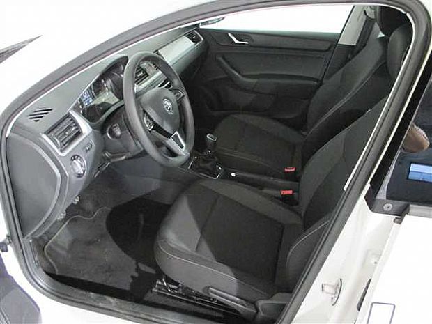 SKODA RAPID 