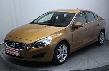 VOLVO S60 2.0 163 cv D3 MOMENTUM 4P AUT. 4p Automatico