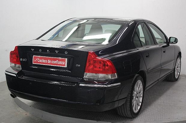 VOLVO S60 