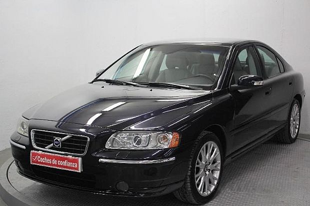 VOLVO S60 