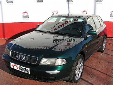AUDI&nbsp;A4&nbsp;2.6 150 cv 2.6 AVANT 4p Manual