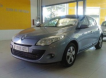 RENAULT MEGANE 1.5 105 cv Megane dCi Dynamique 5p Manual