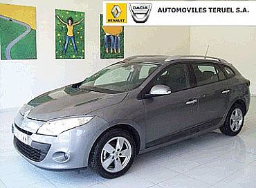 RENAULT MEGANE 1.5 105 cv ST dCi Dynamique 5p Manual