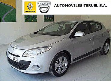 RENAULT MEGANE 1.5 105 cv dCi Dynamique 5p Manual