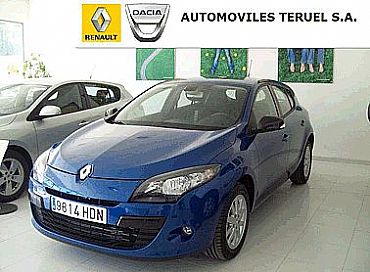 RENAULT MEGANE 1.5 110 cv dCi Emotion 5p Manual