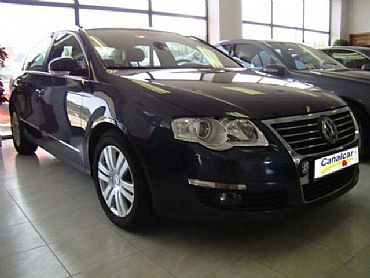 VOLKSWAGEN&nbsp;PASSAT&nbsp;2.0TDI HIGHLINE 140 cv 4p Manual