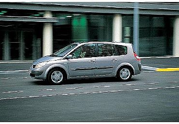 RENAULT GRAND-SCENIC 150 cv 2.0 dCI Confort Dynamique 5p Manual