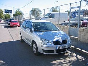 VOLKSWAGEN&nbsp;POLO&nbsp;1.4 70 cv TDI EDITION Manual