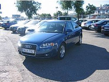 AUDI&nbsp;A4&nbsp;2.7 180 cv TDI 4p Manual