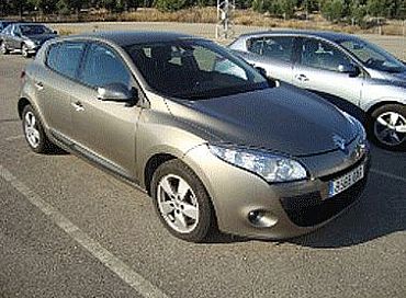 RENAULT MEGANE 1.5 105 cv dCi Dynamique 5p Manual