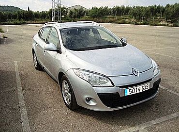 RENAULT MEGANE 1.5 105 cv ST dCi Dynamique 5p Manual