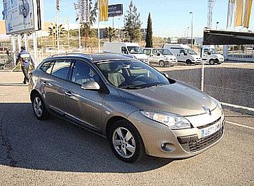 RENAULT MEGANE 1.5 105 cv ST dCi Dynamique 5p Manual