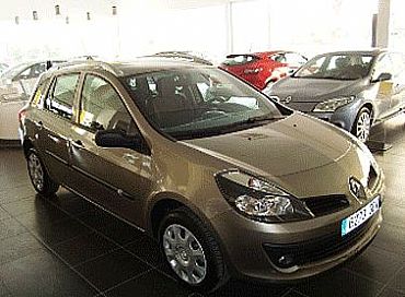 RENAULT CLIO 1.2 75 cv G.Tour  Authentique 5p Manual