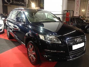 AUDI Q7 3.0 240 cv 3.0 TDI 240CV TRIPTRONIC QUATTRO 5p Aut.