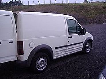 FORD&nbsp;TRANSIT&nbsp;1800 75 cv CONNECT FT 220 L TDCI 75 (5.517� + IVA) 4p Manual