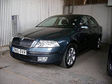 SKODA OCTAVIA-BERLINA 2.000 140 cv Elegance 5p Manual