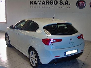 ALFA_ROMEO GIULIETTA 2000 170 cv DISTINCTIVE 5p Manual