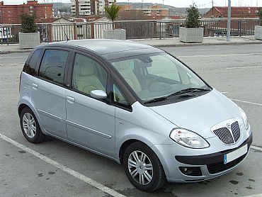 LANCIA&nbsp;MUSA&nbsp;1.9 JTD 100 cv PLATINO PLUS 5p Manual
