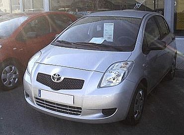 TOYOTA YARIS 1.4 90 cv D-4D Active 5p Manual