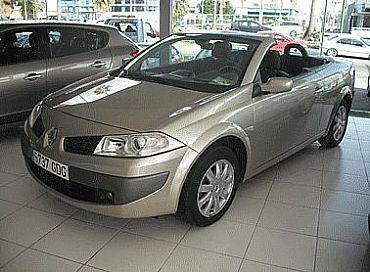 RENAULT MEGANE-COUPE 1.6 110 cv C.C. C.Dynamique 2p Manual