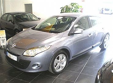 RENAULT MEGANE 1.5 105 cv dCi Dynamique 5p Manual