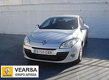 RENAULT MEGANE 1.5 105 cv dCi SL Tom Tom 5p Manual
