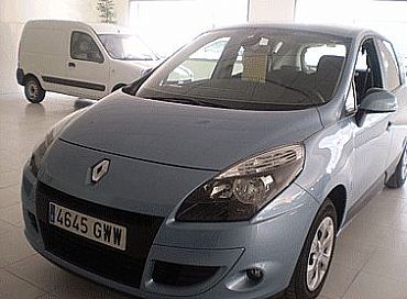 RENAULT SCENIC 1.5 105 cv dCi Expression 105 5p Manual
